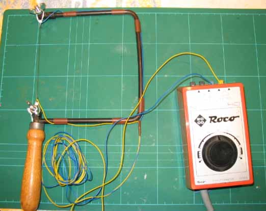 Construcción de una sierra de poliestireno